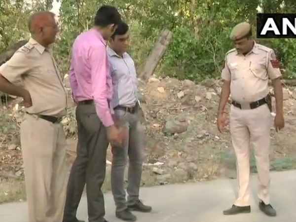 সেনার পদস্থ আধিকারিকের স্ত্রীর গলা কাটা দেহ উদ্ধার, ঘনীভূত রহস্য সেনার পদস্থ আধিকারিকের স্ত্রীর গলা কাটা দেহ উদ্ধার, ঘনীভূত রহস্য