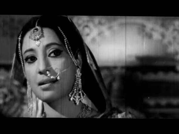 ফের ছোট পর্দায় দেবী চৌধুরানী! নয়া মোড়কে আসছে নতুন সিরিয়াল ফের ছোট পর্দায় দেবী চৌধুরানী! নয়া মোড়কে আসছে নতুন সিরিয়াল