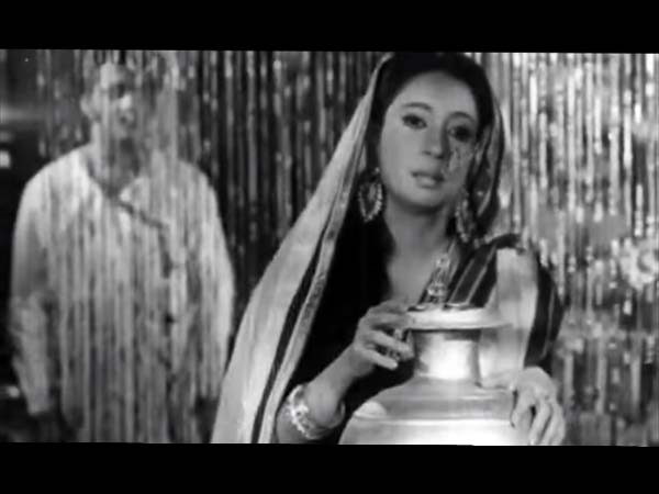 ফের ছোট পর্দায় দেবী চৌধুরানী! নয়া মোড়কে আসছে নতুন সিরিয়াল ফের ছোট পর্দায় দেবী চৌধুরানী! নয়া মোড়কে আসছে নতুন সিরিয়াল