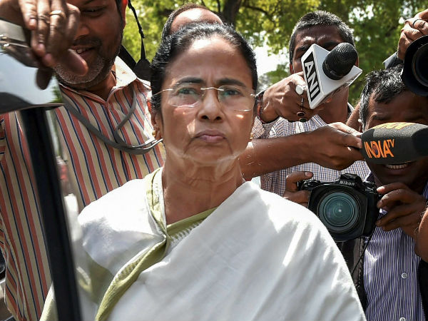 জঙ্গলমহলে ভরাডুবিতে চেতনা ফিরল মমতার! নিয়েই নিলেন ‘চরম’ সেই সিদ্ধান্তটাই জঙ্গলমহলে ভরাডুবিতে চেতনা ফিরল মমতার! নিয়েই নিলেন ‘চরম’ সেই সিদ্ধান্তটাই