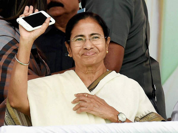 শেষ পর্যন্ত সিদ্ধান্ত বদল! দিল্লি যাচ্ছেন মুখ্যমন্ত্রী, জেনে নিন বিস্তারিত শেষ পর্যন্ত সিদ্ধান্ত বদল! দিল্লি যাচ্ছেন মুখ্যমন্ত্রী, জেনে নিন বিস্তারিত