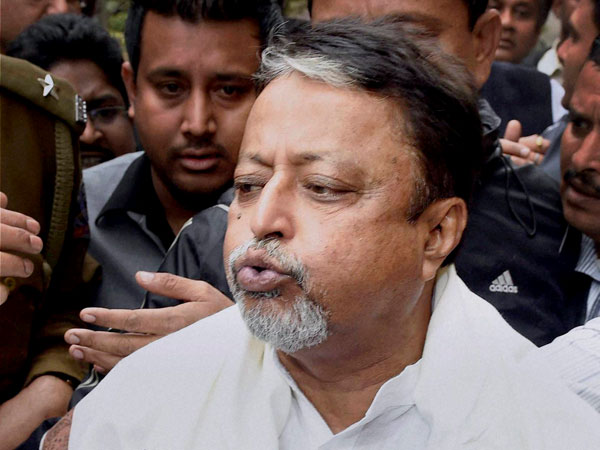 আমি দোষী হলে আমারও শাস্তি হোক, সারদা-রোজভ্যালির পূর্ণাঙ্গ তদন্ত দাবি মুকুলের আমি দোষী হলে আমারও শাস্তি হোক, সারদা-রোজভ্যালির পূর্ণাঙ্গ তদন্ত দাবি মুকুলের