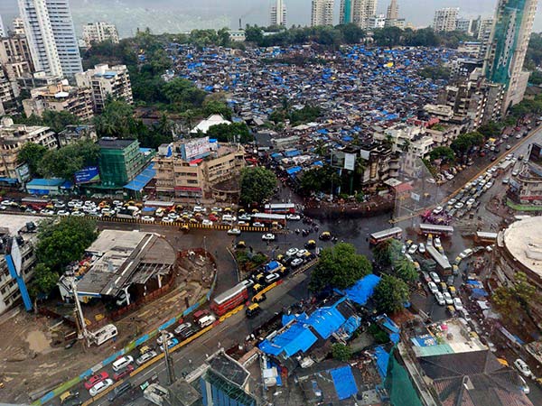 থমকে শহর!