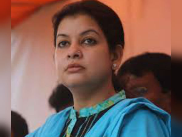 মালদহে কংগ্রেস শিবিরে অশনি সংকেত, মৌসমের কথায় তুঙ্গে তৃণমূলে যোগ-জল্পনা মালদহে কংগ্রেস শিবিরে অশনি সংকেত, মৌসমের কথায় তুঙ্গে তৃণমূলে যোগ-জল্পনা