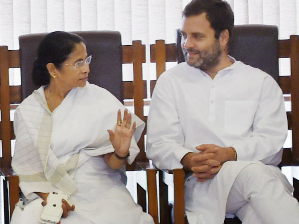 তৃণমূলের সঙ্গে জোটের পথে আরও এক ধাপ এগোল কংগ্রেস, ২০১৯-এর লক্ষ্যে রাহুল তৃণমূলের সঙ্গে জোটের পথে আরও এক ধাপ এগোল কংগ্রেস, ২০১৯-এর লক্ষ্যে রাহুল