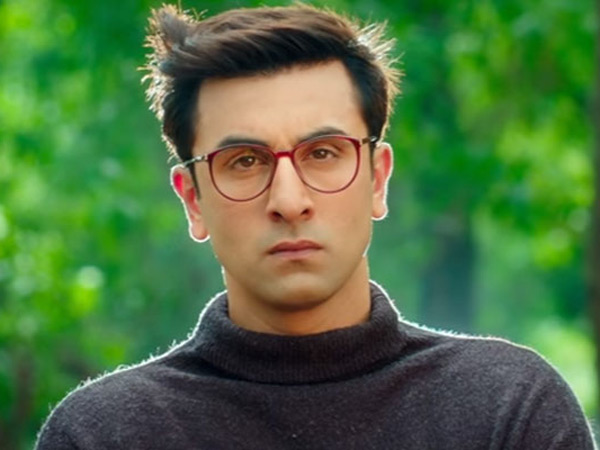 একটা সময়ে দেউলিয়া হয়ে যাচ্ছিলেন রণবীর! কোন ছবির জন্য এমন ঘটনা ঘটেছিল একটা সময়ে দেউলিয়া হয়ে যাচ্ছিলেন রণবীর! কোন ছবির জন্য এমন ঘটনা ঘটেছিল