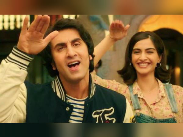সঞ্জু ছবির নতুন গান মনে করাচ্ছে বলিউডের ৮০-র দশক! দেখুন ভিডিও সঞ্জু ছবির নতুন গান মনে করাচ্ছে বলিউডের ৮০-র দশক! দেখুন ভিডিও