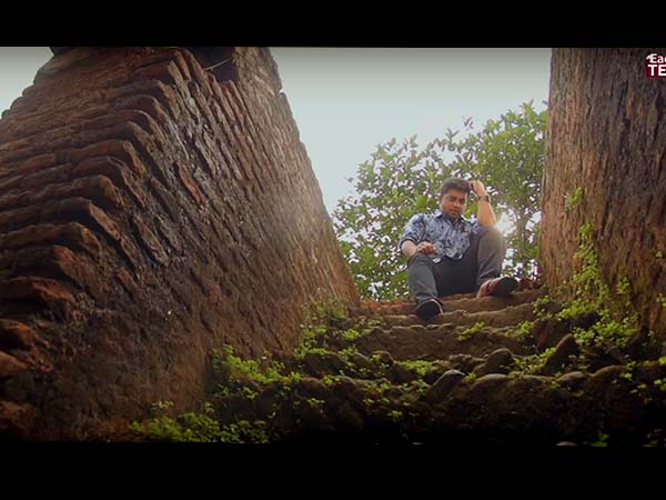 অপরাধী ভেঙে দিল সব রেকর্ড! পদ্মাপারের ভাইরাল গানে বুঁদ দুই বাংলা, দেখুন আসল ভিডিওটি অপরাধী ভেঙে দিল সব রেকর্ড! পদ্মাপারের ভাইরাল গানে বুঁদ দুই বাংলা, দেখুন আসল ভিডিওটি