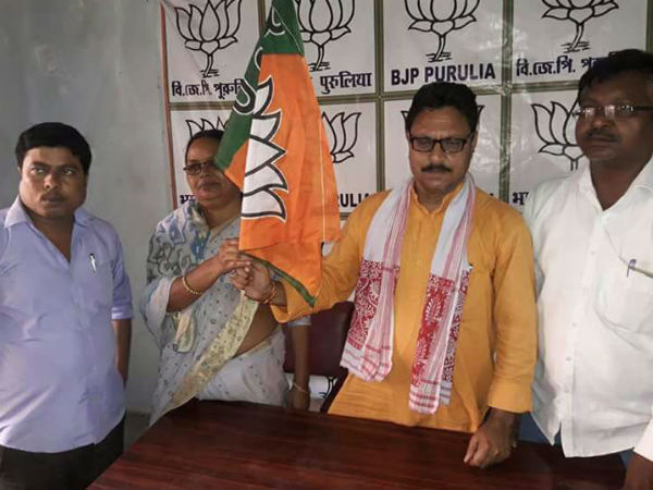 পঞ্চায়েত ভোটের ফল বলছে জঙ্গলমহল আর হাসছে না পঞ্চায়েত ভোটের ফল বলছে জঙ্গলমহল আর হাসছে না