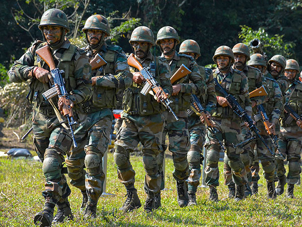 কীভাবে শিড়দাঁড়া ভাঙা হয় পাকিস্তানের?