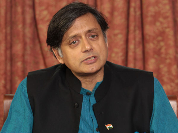আগাম জামিন চাইলেন শশী থারুর আগাম জামিন চাইলেন শশী থারুর