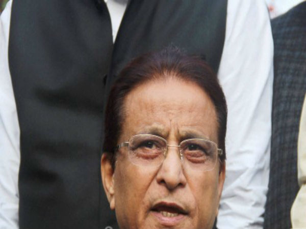 বজরং দলের ফতোয়া, সপা নেতা আজম খানের মুণ্ডচ্ছেদে ৫১ লক্ষ টাকা পুরস্কার ঘোষণা বজরং দলের ফতোয়া, সপা নেতা আজম খানের মুণ্ডচ্ছেদে ৫১ লক্ষ টাকা পুরস্কার ঘোষণা