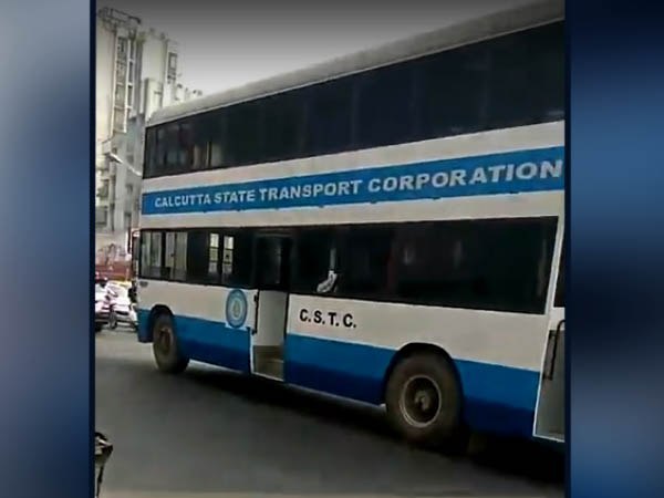 নস্টালজিয়া ফিরছে কলকাতায়! শুভেন্দুর উদ্যোগে ফের দোতলা বাস শহর-পরিবহণে নস্টালজিয়া ফিরছে কলকাতায়! শুভেন্দুর উদ্যোগে ফের দোতলা বাস শহর-পরিবহণে