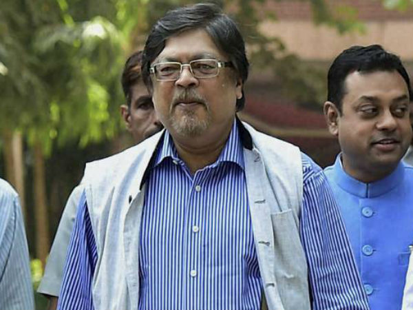 মোদীর দলে বন্দি ছিলেন, মমতা দিলেন মুক্তি! নতুন ঘরে এসে বিজেপিকে খোঁটা চন্দনের মোদীর দলে বন্দি ছিলেন, মমতা দিলেন মুক্তি! নতুন ঘরে এসে বিজেপিকে খোঁটা চন্দনের
