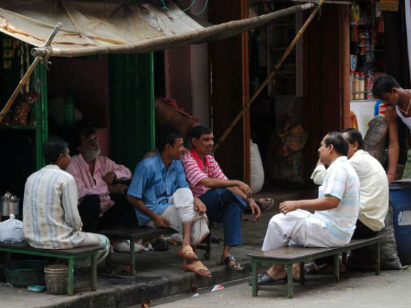 আড্ডায় লাগে 'টা'-ও
