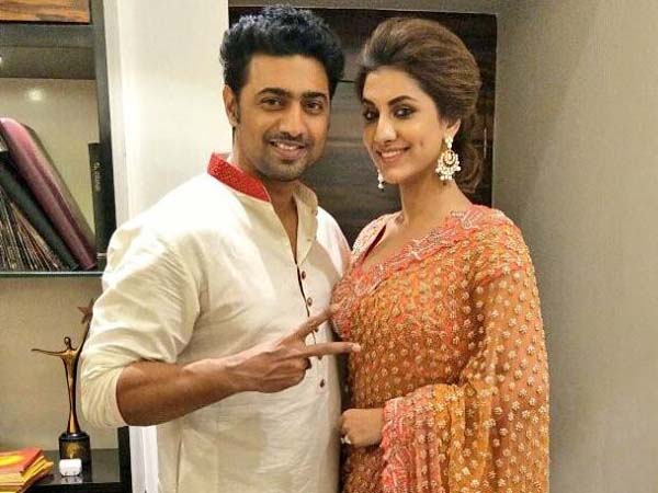 দেবের বিয়ের খবরও এভাবে যাচাই করতে হচ্ছে দেবের বিয়ের খবরও এভাবে যাচাই করতে হচ্ছে