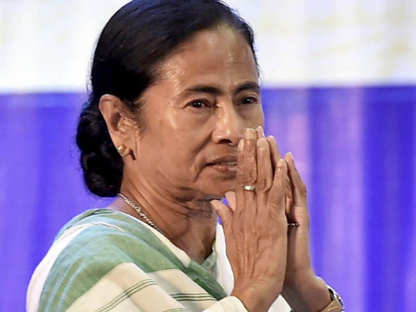 এবার ‘একুশে’ শুধুই শহিদ-স্মরণ নয়, লোকসভার আগে বড় ‘চমকে’র অপেক্ষায় তৃণমূল এবার ‘একুশে’ শুধুই শহিদ-স্মরণ নয়, লোকসভার আগে বড় ‘চমকে’র অপেক্ষায় তৃণমূল