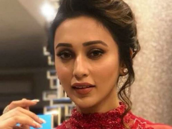 অসুস্থ মিমি, বেড রেস্ট-এ থাকার পরামর্শ চিকিৎসকের অসুস্থ মিমি, বেড রেস্ট-এ থাকার পরামর্শ চিকিৎসকের
