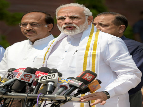 বাংলার ভাবনাকে পা দিয়ে পিষে দেওয়া হচ্ছে