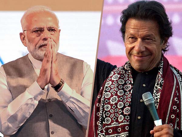 ইমরান খানের শপথগ্রহণে আমন্ত্রিতদের তালিকায় নরেন্দ্র মোদী! কী বলছে পিটিআই ইমরান খানের শপথগ্রহণে আমন্ত্রিতদের তালিকায় নরেন্দ্র মোদী! কী বলছে পিটিআই
