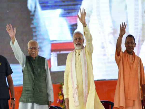 বিজেপির নীতিতে পরিবর্তন! যোগী রাজ্যে অ-মুসলিম ভোট এক জায়গায় করতে নতুন উদ্যোগ বিজেপির নীতিতে পরিবর্তন! যোগী রাজ্যে অ-মুসলিম ভোট এক জায়গায় করতে নতুন উদ্যোগ