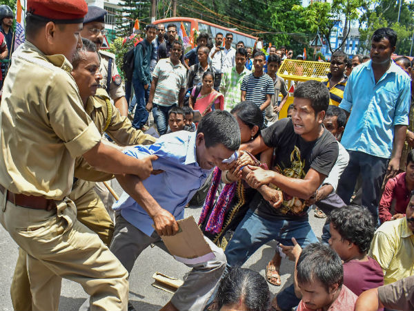 বাঙালিকে দ্বিখণ্ডিত করার আরও এক প্রয়াস বাঙালিকে দ্বিখণ্ডিত করার আরও এক প্রয়াস