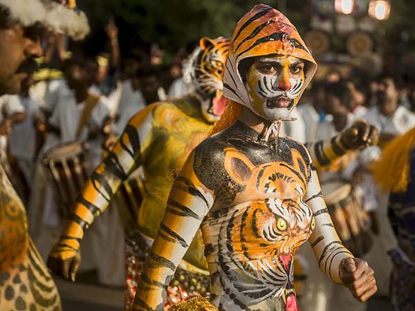 থিরপুনিথুরা