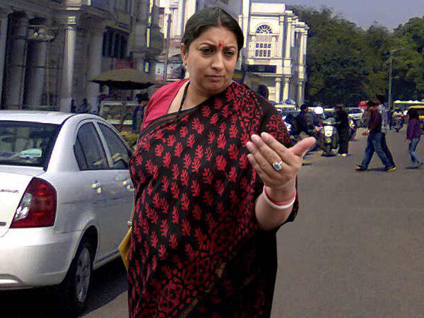 মুখে কুলুপ দিল্লি পুলিশের, মাঝরাস্তায় মন্ত্রীর হম্বিতম্বি মুখে কুলুপ দিল্লি পুলিশের, মাঝরাস্তায় মন্ত্রীর হম্বিতম্বি