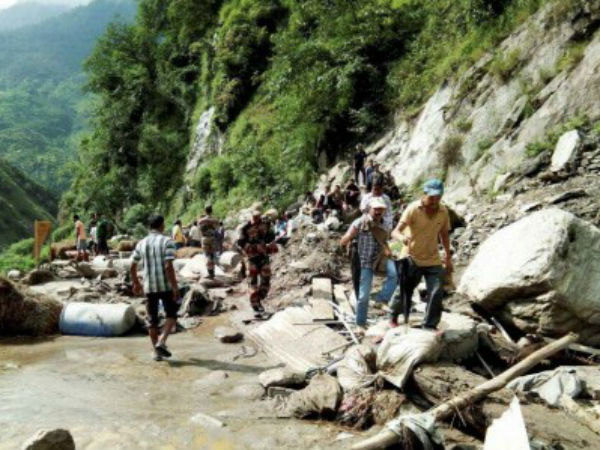 উত্তরাখণ্ডে ভয়াবহ বাস দুর্ঘটনায় মৃত ১৪ উত্তরাখণ্ডে ভয়াবহ বাস দুর্ঘটনায় মৃত ১৪