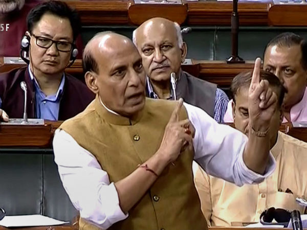 রাহুলকে ঠেকাতে শিখ-দাঙ্গা প্রসঙ্গ টানলেন রাজনাথ, বিক্ষুব্ধদের দিলেন সমঝোতার বার্তা রাহুলকে ঠেকাতে শিখ-দাঙ্গা প্রসঙ্গ টানলেন রাজনাথ, বিক্ষুব্ধদের দিলেন সমঝোতার বার্তা