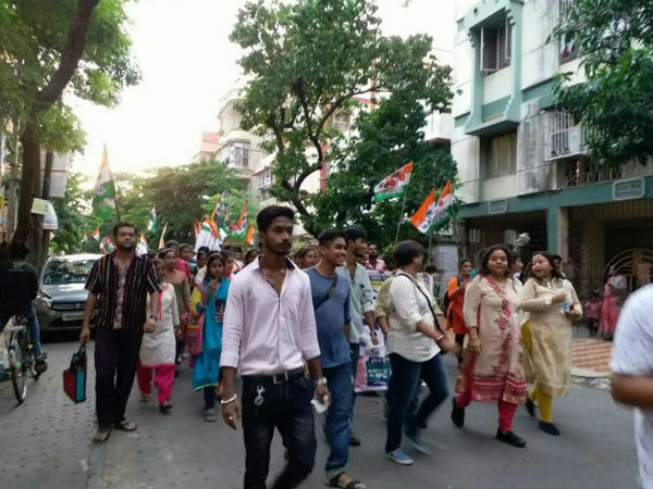 মিছিল নিয়ে পথে রত্না, শহিদ দিবসে থাকছেন সমাবেশে মিছিল নিয়ে পথে রত্না, শহিদ দিবসে থাকছেন সমাবেশে