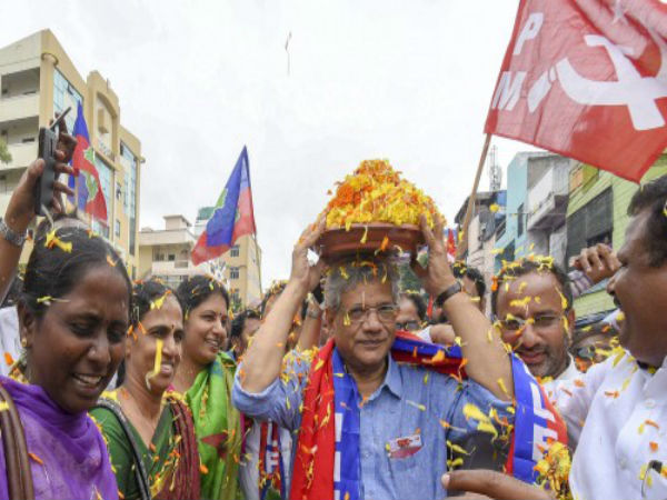 সোশ্যাল মিডিয়ায় হিন্দুত্ববাদীদের প্রচারে বিপাকে সীতারাম ! পাল্টা প্রচারে সিপিএম সোশ্যাল মিডিয়ায় হিন্দুত্ববাদীদের প্রচারে বিপাকে সীতারাম ! পাল্টা প্রচারে সিপিএম
