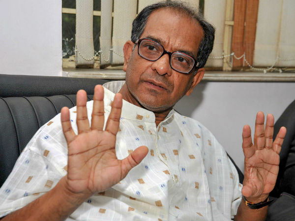 যাদবপুরে প্রবেশিকা ফিরলেও ফিরবেন না উপাচার্য! পদত্যাগের ইচ্ছাপ্রকাশে নয়া জট যাদবপুরে প্রবেশিকা ফিরলেও ফিরবেন না উপাচার্য! পদত্যাগের ইচ্ছাপ্রকাশে নয়া জট