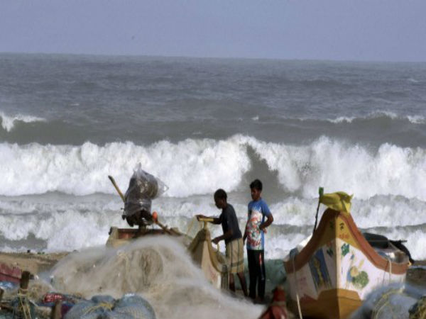 মৎস্যজীবীদের জন্য সতর্কবার্তা