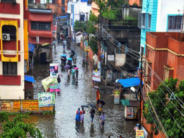 জলে জমে বেহাল বেহালা