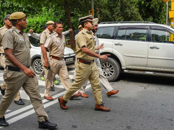 তদন্তে স্পেশাল সেল