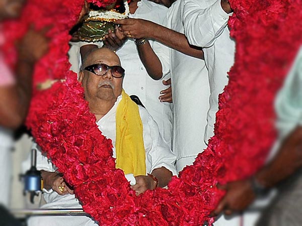 ছয় দশকের রাজনৈতিক জীবনে কোনওদিন হারেননি করুণানিধি ছয় দশকের রাজনৈতিক জীবনে কোনওদিন হারেননি করুণানিধি