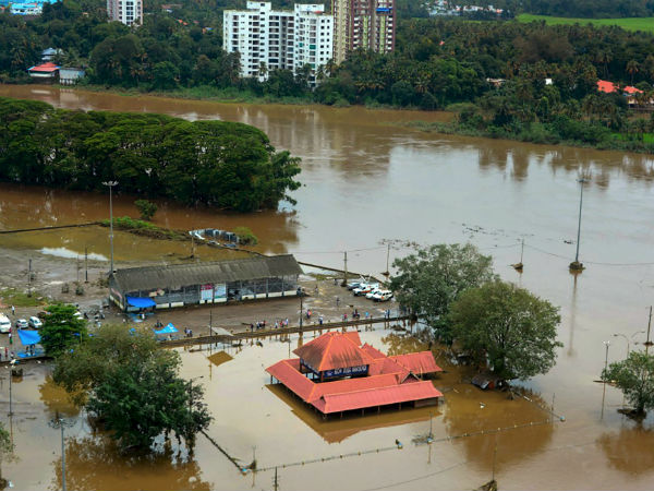 বাংলায় একাধিক জেলা ক্ষতিগ্রস্ত
