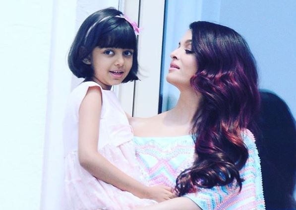 প্রসঙ্গ বডি শেমিং,নিন্দুকদের তুড়ি মেরে ওড়ালেন অ্যাশ প্রসঙ্গ বডি শেমিং,নিন্দুকদের তুড়ি মেরে ওড়ালেন অ্যাশ