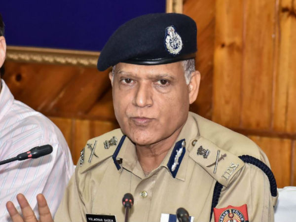 এফআইআর দায়ের হল তৃণমূলের প্রতিনিধিদের বিরুদ্ধে এফআইআর দায়ের হল তৃণমূলের প্রতিনিধিদের বিরুদ্ধে