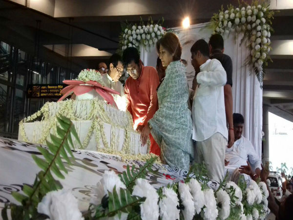 লক্ষ্য ২০১৯-এর নির্বাচন! বাজপেয়ীর অস্থিযাত্রা শুরু রাজ্যে লক্ষ্য ২০১৯-এর নির্বাচন! বাজপেয়ীর অস্থিযাত্রা শুরু রাজ্যে