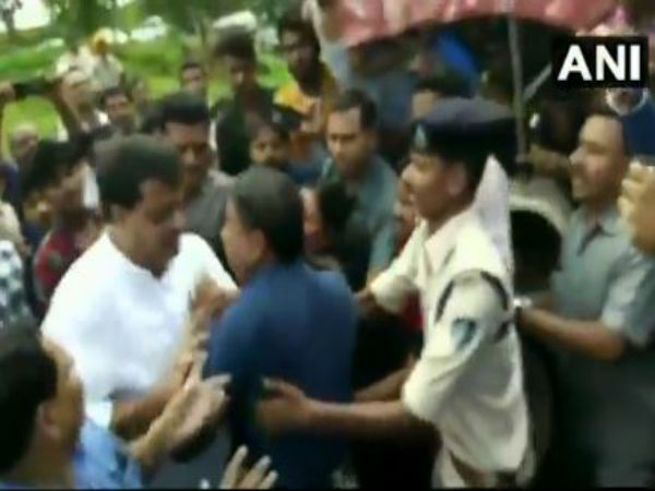 রাহুলের দলের বিধায়কের চড় মোদীর দলের কর্মীকে! ভিডিও হল ভাইরাল রাহুলের দলের বিধায়কের চড় মোদীর দলের কর্মীকে! ভিডিও হল ভাইরাল