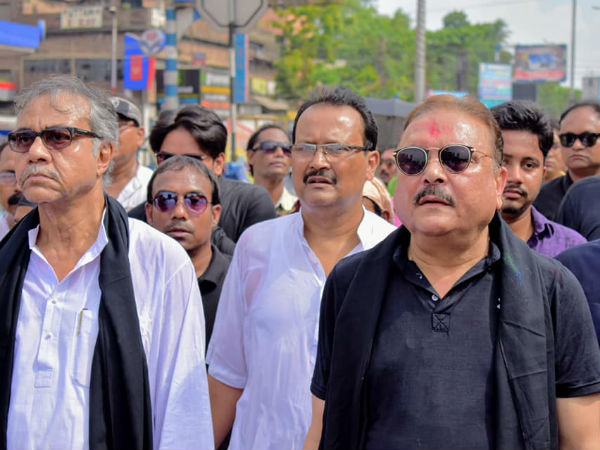‘মহিষাসুর’ অমিত, ‘দুর্গা’ মমতা! ‘ভিডিও-বার্তা’ মদনের ‘মহিষাসুর’ অমিত, ‘দুর্গা’ মমতা! ‘ভিডিও-বার্তা’ মদনের