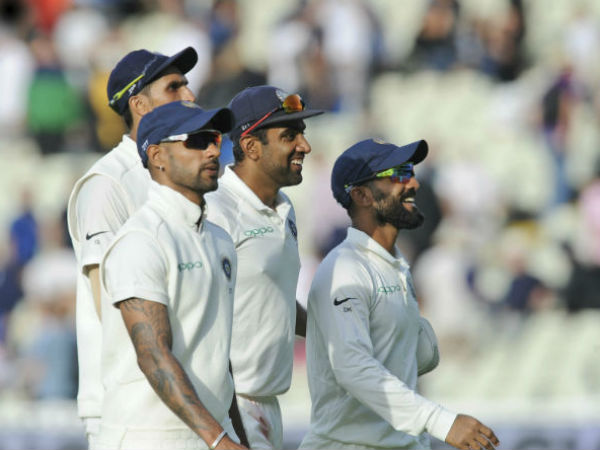 চতুর্থ টেস্টে দিনের শেষে সুবিধাজনক জায়গায় ভারত চতুর্থ টেস্টে দিনের শেষে সুবিধাজনক জায়গায় ভারত