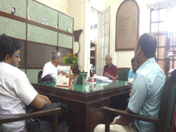 মারধরের বিচার চাইতে এবার আরও বড় পদক্ষেপ শিক্ষকদের মারধরের বিচার চাইতে এবার আরও বড় পদক্ষেপ শিক্ষকদের