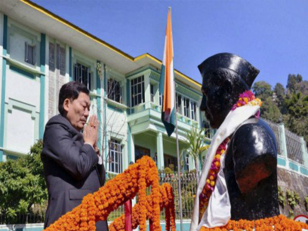 মমতা বন্দ্যোপাধ্যায় মায়ের মতো! এনডিএ শরিকের বার্তায় নতুন সমীকরণের ইঙ্গিত মমতা বন্দ্যোপাধ্যায় মায়ের মতো! এনডিএ শরিকের বার্তায় নতুন সমীকরণের ইঙ্গিত