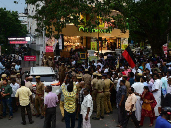 করুণানিধির শারীরিক অবস্থার অবনতি করুণানিধির শারীরিক অবস্থার অবনতি