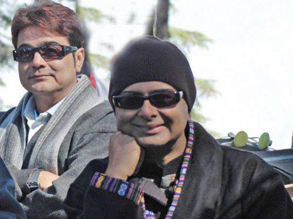 ঠিকানাটা দিয়ে যেতে পারতি তো বল ,ঋতুপর্ণ-স্মরণে আবেঘন প্রসেনজিৎ, উঠে এল না বলা কথা ঠিকানাটা দিয়ে যেতে পারতি তো বল ,ঋতুপর্ণ-স্মরণে আবেঘন প্রসেনজিৎ, উঠে এল না বলা কথা