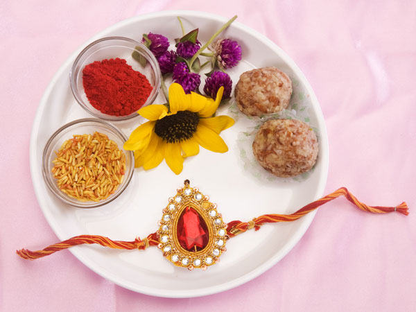 ভাইয়ের সঙ্গে সম্পর্ক দৃঢ় করতে কী প্রয়োজন?