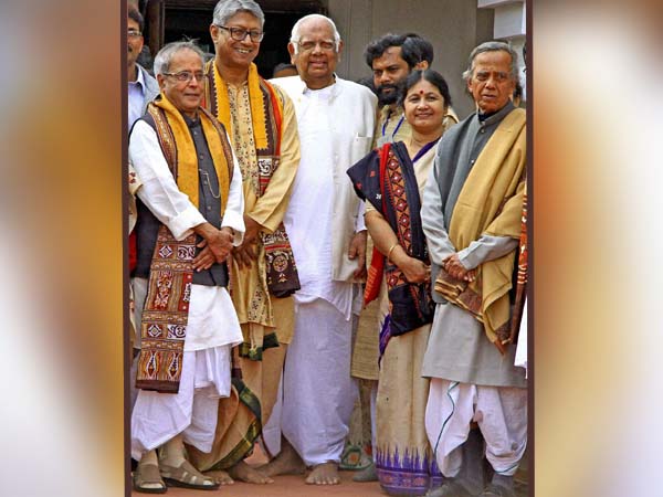 দলীয় সিদ্ধান্ত